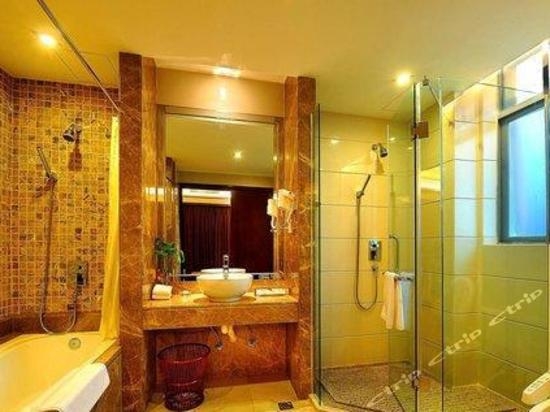 Imagen de la habitación del Hotel Peninsula. Foto 5