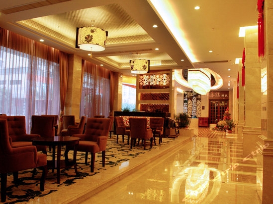 Imagen del bar/restaurante del Hotel Peninsula. Foto 3