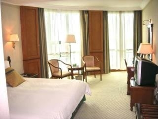 Imagen de la habitación del Hotel Peninsula. Foto 4