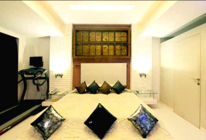 Imagen de la habitación del Hotel Peninsula Grand. Foto 13