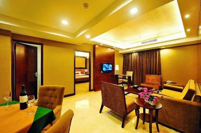Imagen de los interiores del Hotel Peninsula Hotel - Zhaoqing. Foto 17