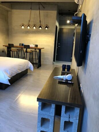 Imagen de la habitación del Hotel Peninsula Inn. Foto 33