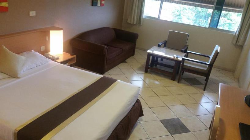 Imagen de la habitación del Hotel Peninsula International. Foto 10