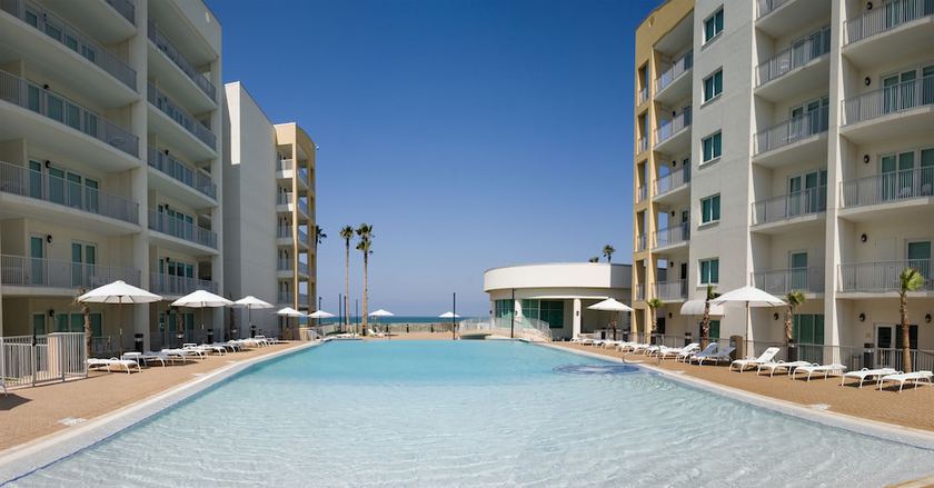 Imagen general del Hotel Peninsula Island Resort And Spa - Beach Front Property At South Padre Island. Foto 1