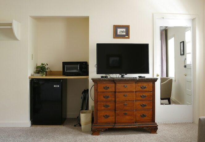 Imagen de la habitación del Hotel Peninsula Park-View Resort. Foto 15