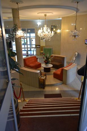 Imagen de los interiores del Hotel Peninsula Plaza. Foto 18