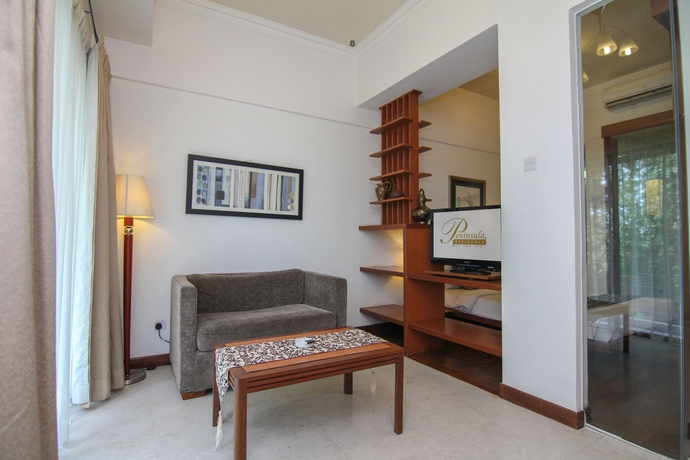 Imagen de los interiores del Hotel Peninsula Residence All Suite Hotel. Foto 14