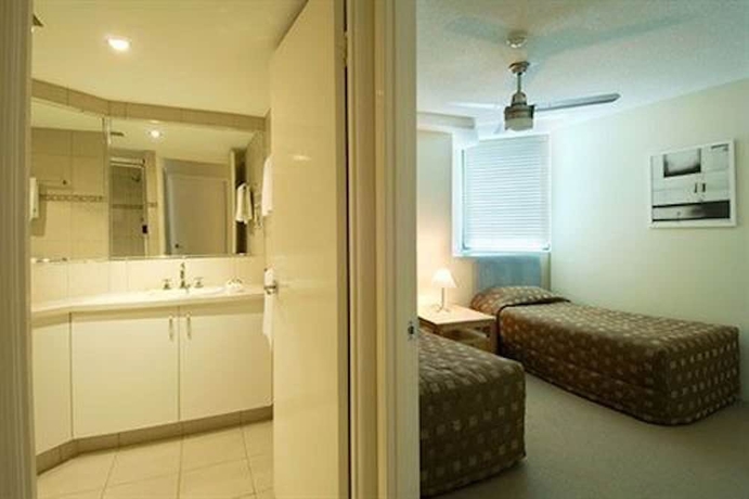 Imagen de la habitación del Hotel Peninsular Beachfront Resort. Foto 12