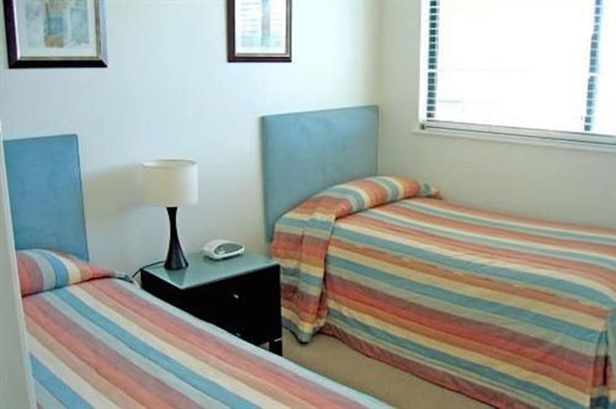Imagen de la habitación del Hotel Peninsular Beachfront Resort. Foto 13