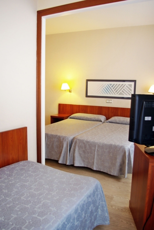 Imagen de la habitación del Hotel Peninsular, Girona. Foto 8