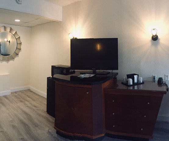 Imagen de la habitación del Hotel Penn Lodge and Suites. Foto 4