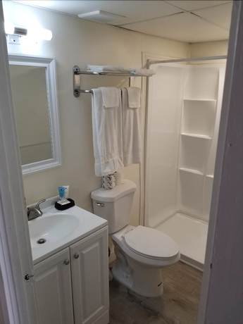 Imagen de la habitación del Hotel Penn Lodge and Suites. Foto 10