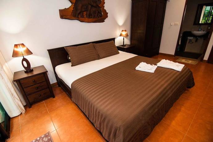 Imagen de la habitación del Hotel Penn Sunset Villa 4. Foto 5