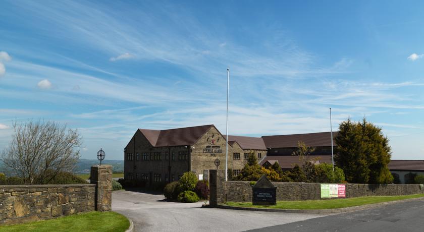 Imagen general del Hotel Pennine Manor. Foto 6