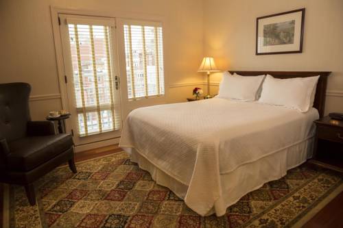 Imagen de la habitación del Hotel Penn's View. Foto 16