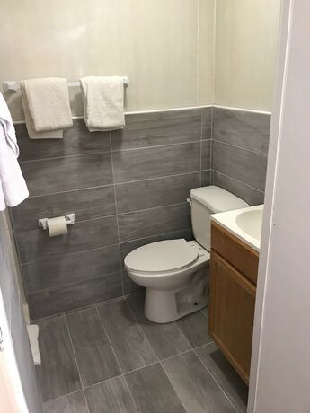 Imagen general del Hotel Pennswoods Inn. Foto 1
