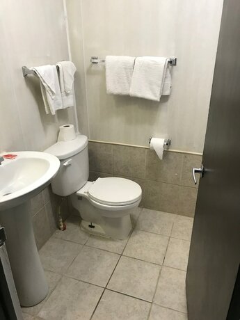 Imagen general del Hotel Pennswoods Inn. Foto 5