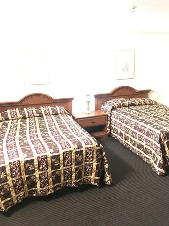 Imagen general del Hotel Pennswoods Inn. Foto 7