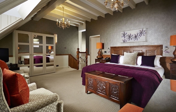Imagen de la habitación del Hotel Pennyhill Park and Spa. Foto 10