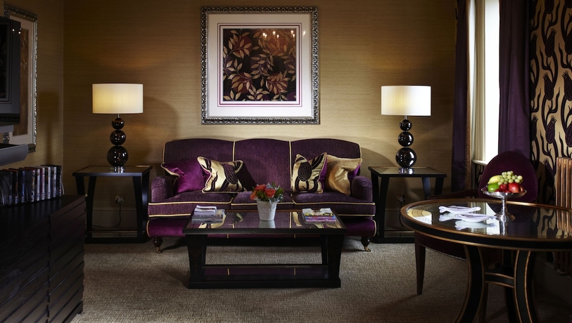 Imagen de la habitación del Hotel Pennyhill Park and Spa. Foto 16