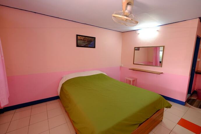 Imagen de la habitación del Hotel Penporn Guesthouse. Foto 15