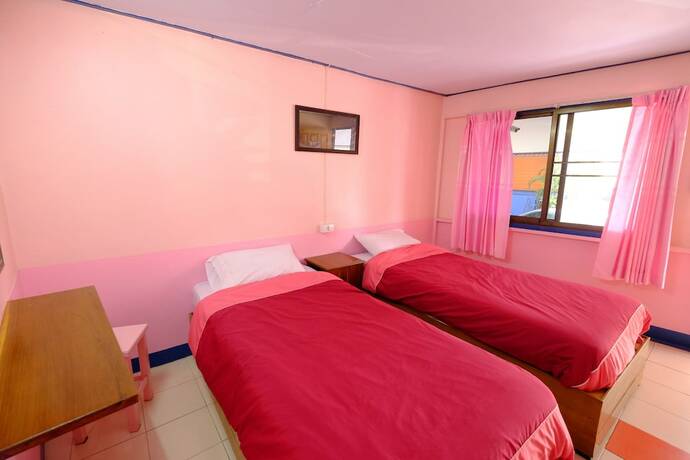Imagen de la habitación del Hotel Penporn Guesthouse. Foto 16