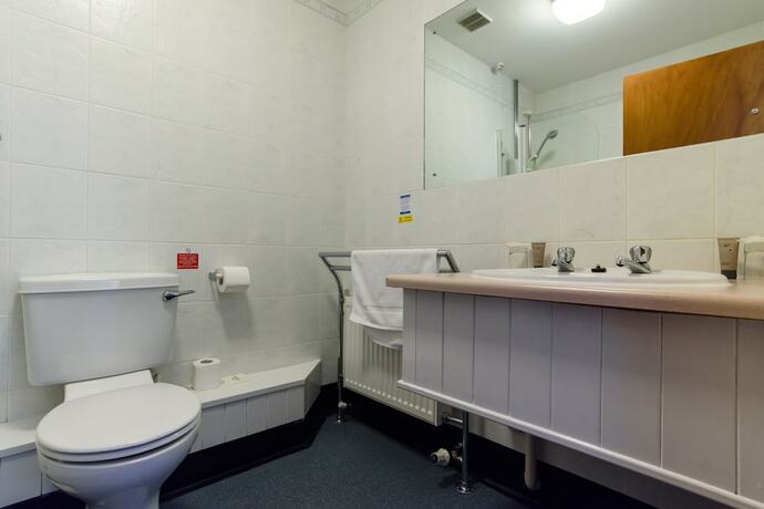 Imagen de la habitación del Hotel Penrhos Park. Foto 15