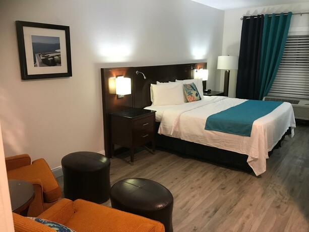 Imagen general del Hotel Pensacola, Formerly Luxury Suites. Foto 31