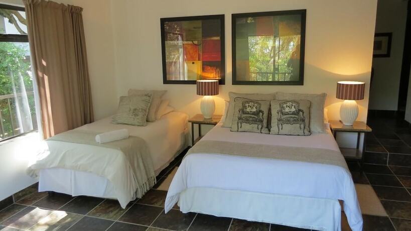 Imagen de la habitación del Hotel Pensao Guest Lodge. Foto 16