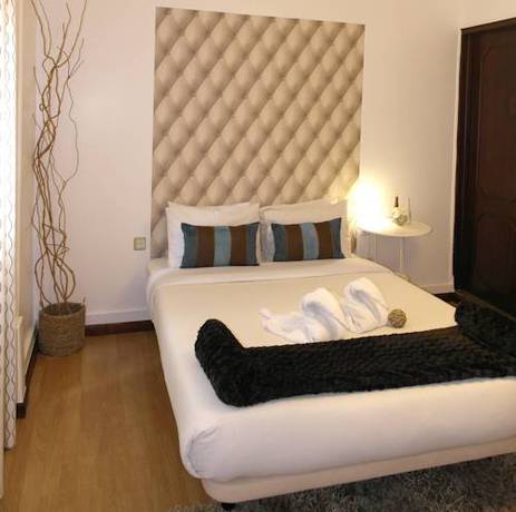 Imagen de la habitación del Hotel Pensão Central. Foto 6