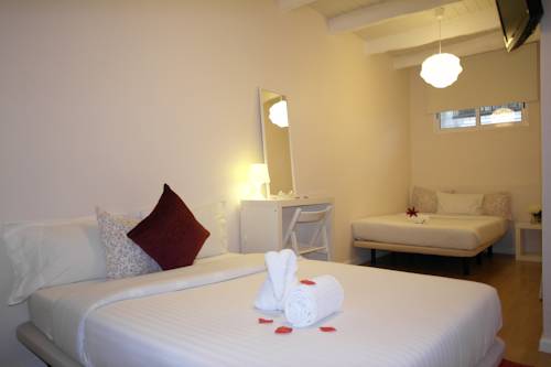 Imagen de la habitación del Hotel Pensão Central. Foto 10