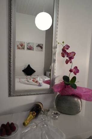 Imagen de la habitación del Hotel Pensão Central. Foto 15