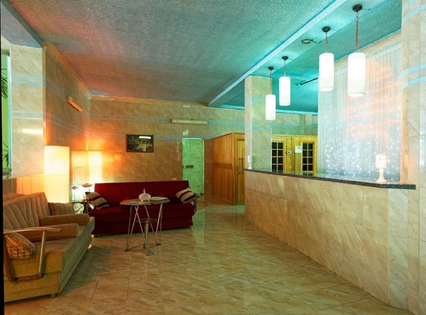 Imagen de la piscina del Hotel Pensee Royal Garden Beach Resort. Foto 16