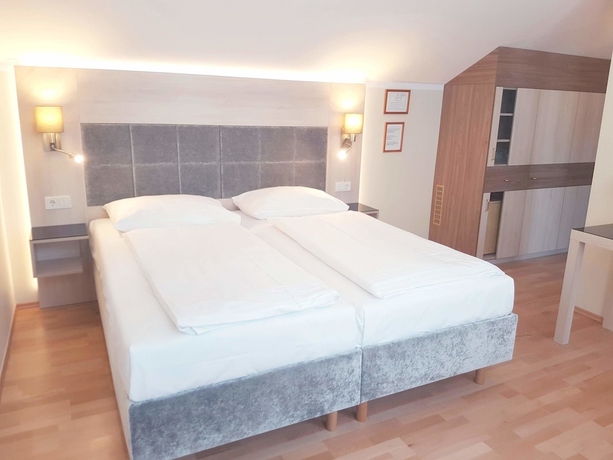 Imagen de la habitación del Hotel Pensin Haydn. Foto 9