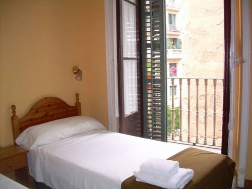 Imagen general del Hotel Pensio 2000. Foto 11