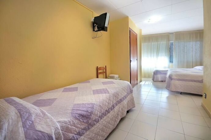 Imagen de la habitación del Hotel Pensio l\'Avi Pep. Foto 17