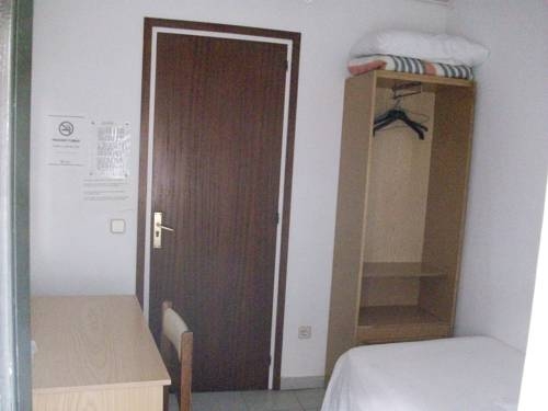 Imagen general del Hotel Pensi&oacute; Viladomat. Foto 6