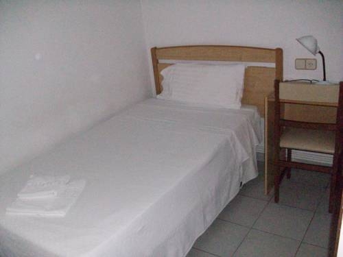 Imagen general del Hotel Pensi&oacute; Viladomat. Foto 8