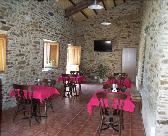 Imagen del bar/restaurante del Hotel Pensión Albergue Los Caminantes - Hostel. Foto 5