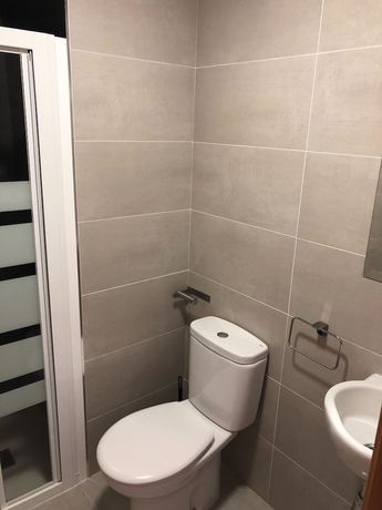 Imagen de la habitación del Hotel Pensión Albergue Los Caminantes - Hostel. Foto 13