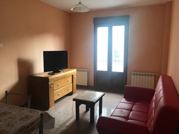 Imagen de la habitación del Hotel Pensi&oacute;n Albergue O Pedregal. Foto 3