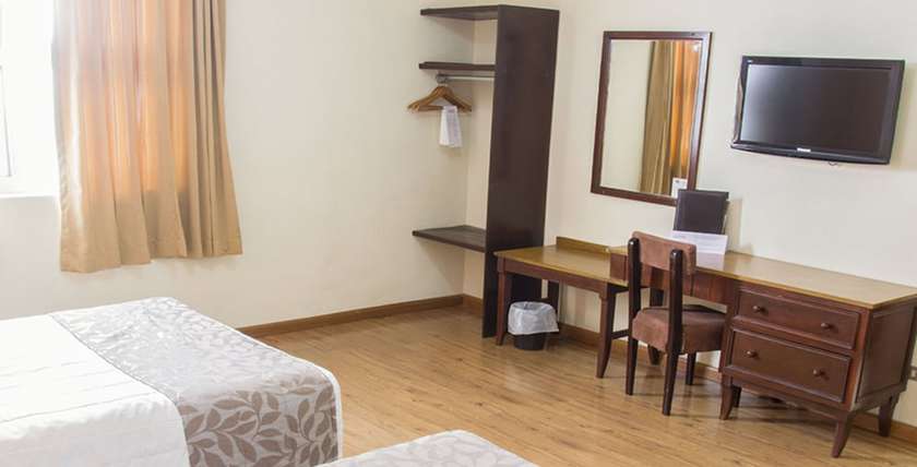 Imagen de la habitación del Hotel Pensi&oacute;n Bonifaz. Foto 4