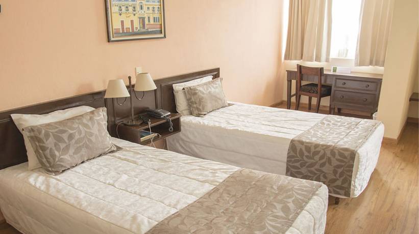 Imagen de la habitación del Hotel Pensi&oacute;n Bonifaz. Foto 6