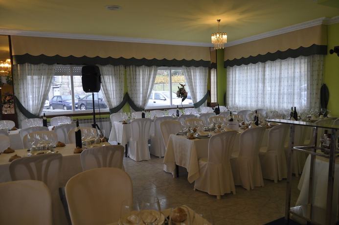 Imagen del bar/restaurante del Hotel Pensión Casa Rodiño. Foto 4