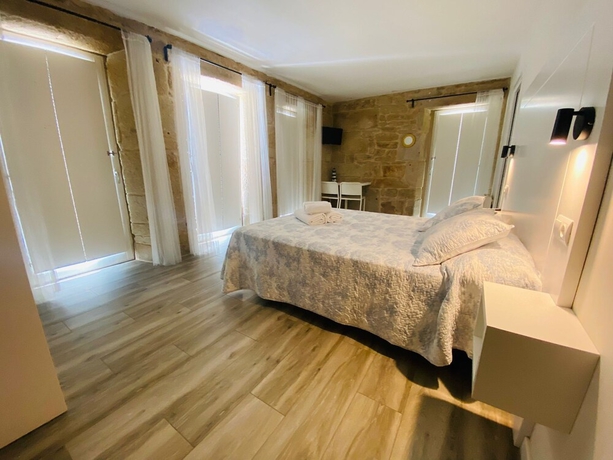 Imagen de la habitación del Hotel Pensi&oacute;n Casa Sampedro. Foto 3
