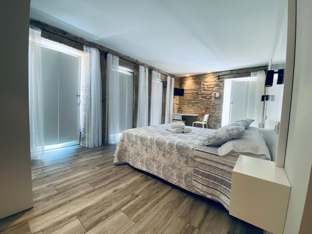 Imagen de la habitación del Hotel Pensi&oacute;n Casa Sampedro. Foto 4