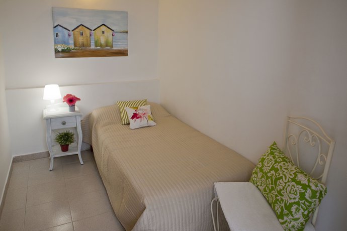 Imagen de la habitación del Hotel Pensi&oacute;n Casablanca. Foto 5