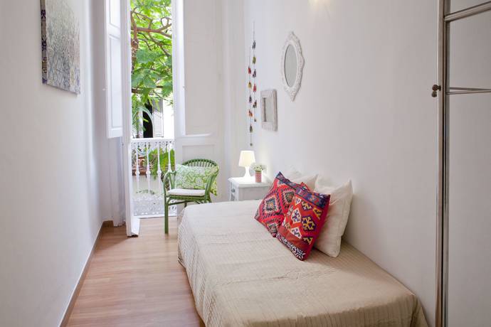 Imagen de la habitación del Hotel Pensi&oacute;n Casablanca. Foto 6