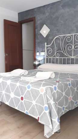 Imagen de la habitación del Hotel Pensi&oacute;n Cibeles. Foto 3