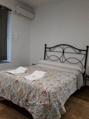Imagen de la habitación del Hotel Pensi&oacute;n Cibeles. Foto 5